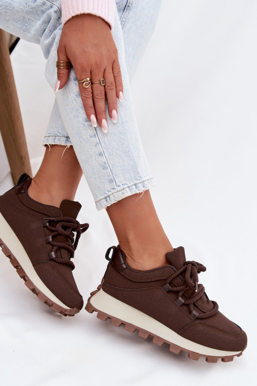 baskets Chaussures modèle baskets avec une plateforme CzekoladoÀe Riadella