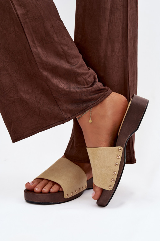 Pantoufles pour femmes Ze couleur doréemi Goujons couleur jaune Ferinna