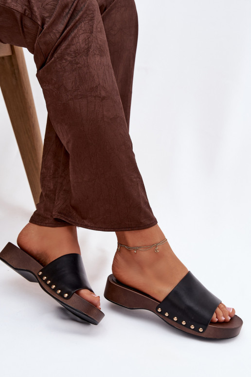 Pantoufles pour femmes Ze couleur doréemi Goujons couleur noire Terissa