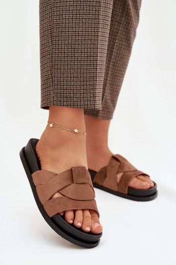 Pantoufles pour femmes en daim écologiqueoÀe avec des bandes marron Il fautrivessa 2