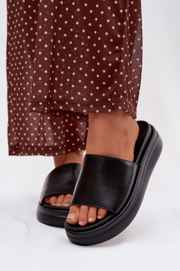 Pantoufles pour femmes avec une plateforme couleur noire Tanelisse 2