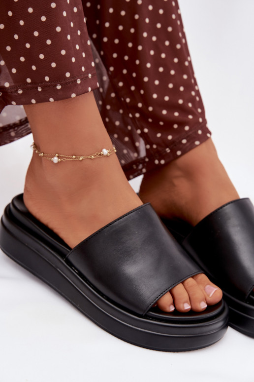 Pantoufles pour femmes avec une plateforme couleur noire Tanelisse