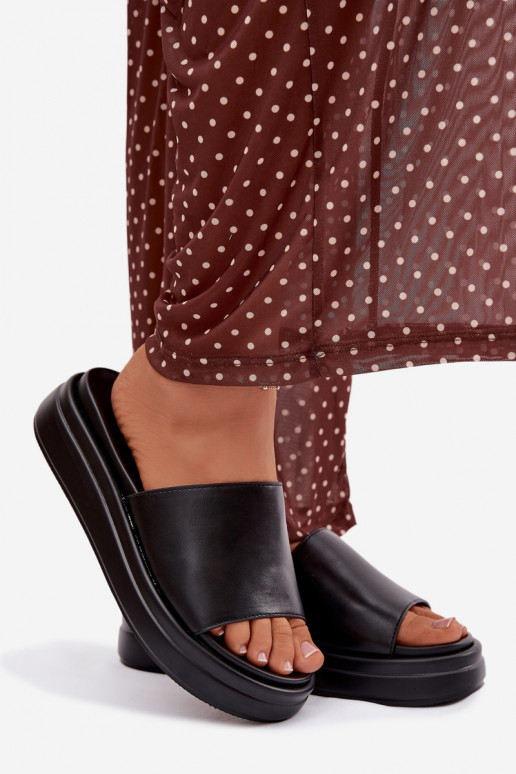 Pantoufles pour femmes avec une plateforme couleur noire Tanelisse