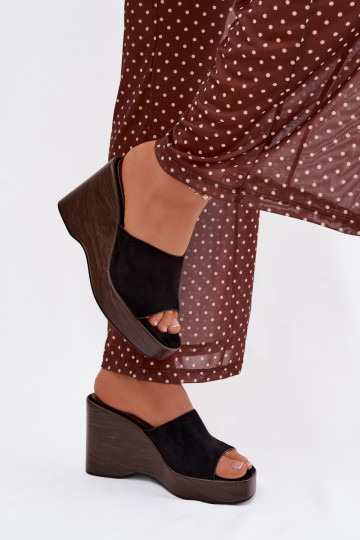 Chaussons pour femmes plateforme „Ravelia“ couleur noire