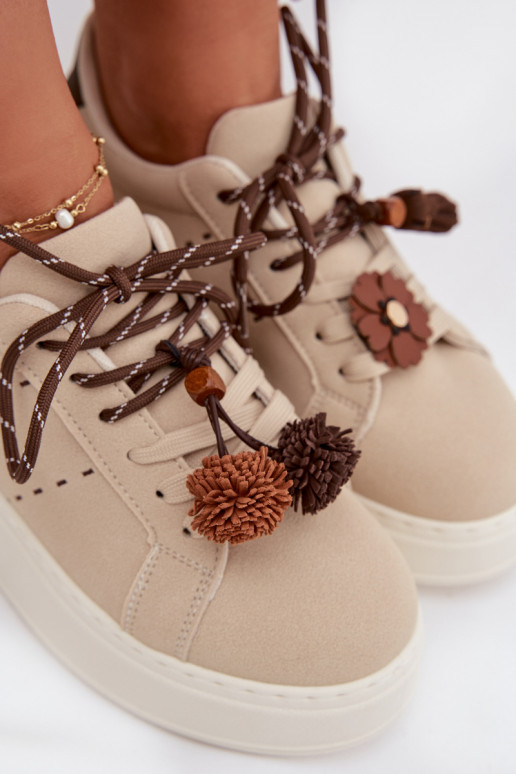 Chaussures modèle baskets Féminin avec une plateforme Avec des décorationsi Pomponami beige Corinna