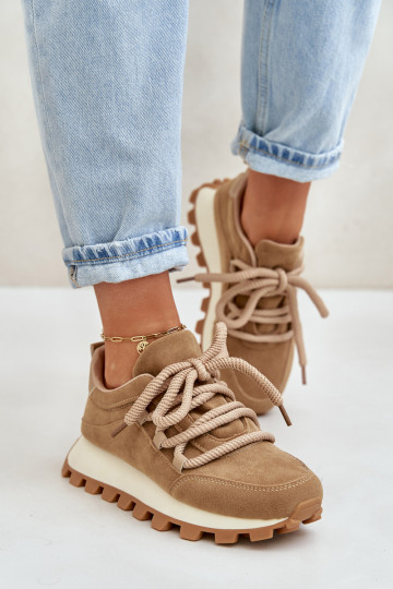 baskets Chaussures modèle baskets avec une plateformeen daim écologiqueu marron Riadella