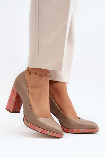 Chaussures avec des talons Laura Messi 2746 beige 2