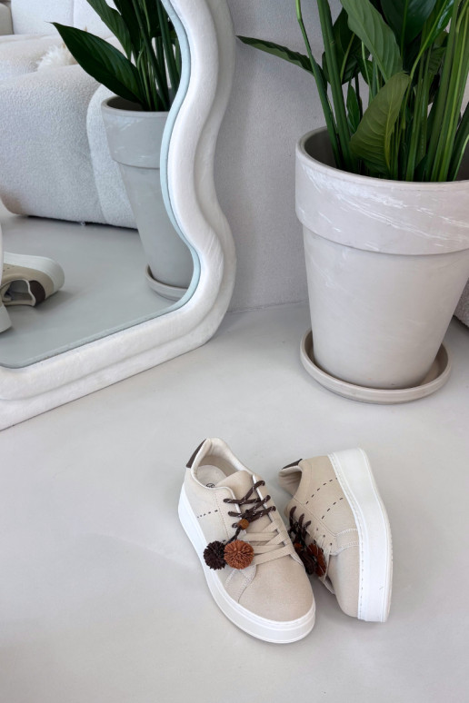 Baskets à plateforme pour femmes Corinna couleur sable avec des pompons décoratifs