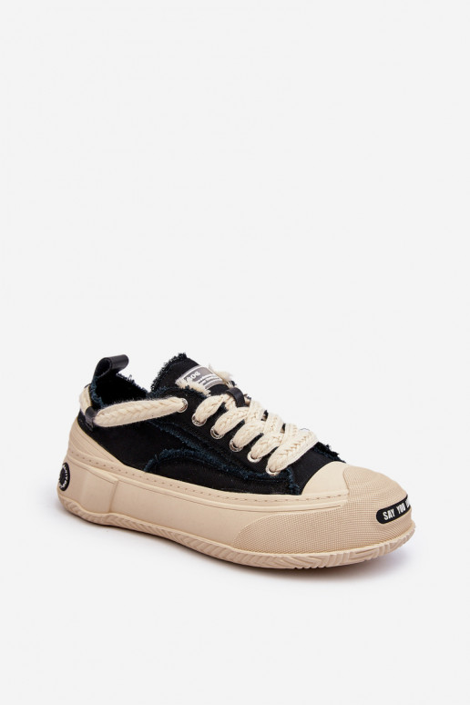 Féminin Chaussures modèle baskets GOE NN2N4061 couleur noire