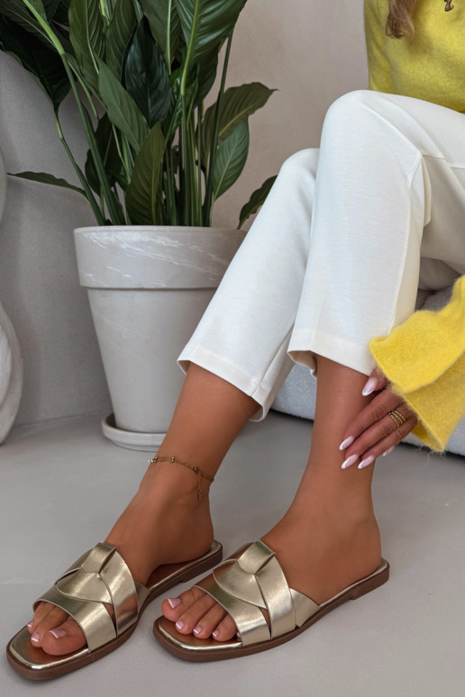 Chaussons Appartement pour femmes avec des bandes couleur dorée Il fautrissae