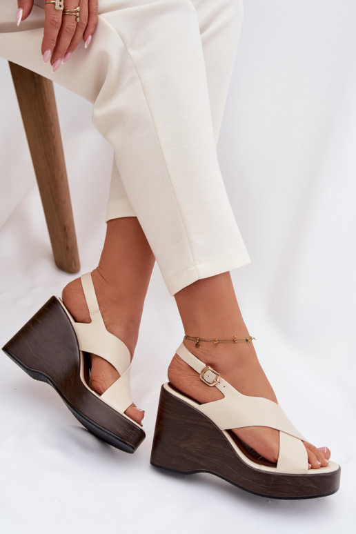 Sandales pour femmes en cuir écologique Activé cothurneie beige Janivra