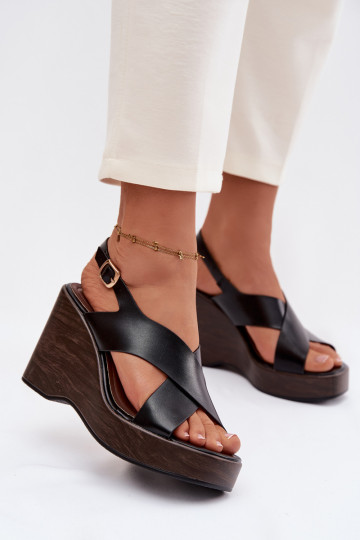 Sandales pour femmes en cuir écologique Activé cothurneie couleur noire Janivra 2