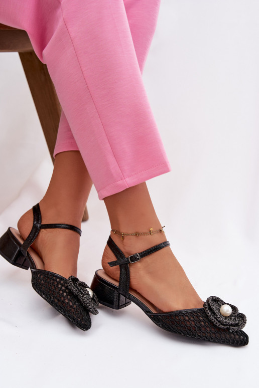 Sandales pour femmes Klocke Avec des décorations Detalem couleur noire Vionessa