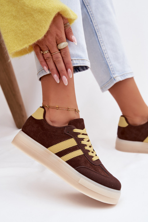 Chaussures modèle baskets Féminin avec une plateforme CzekoladoÀe Giselia