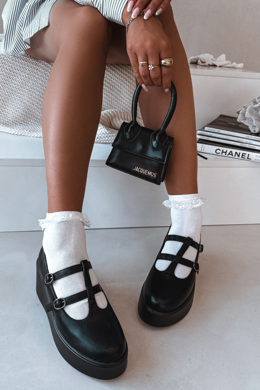 chaussures Féminin Sur un coin avec des bandes couleur noire Jesivelle