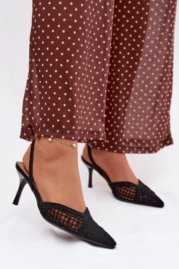 Sandales „Hanelis“ couleur noire avec éléments ajourés et talons fins