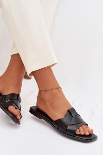 Chaussons pour femmes noirs à talons bas avec lanières Tai turirissae
