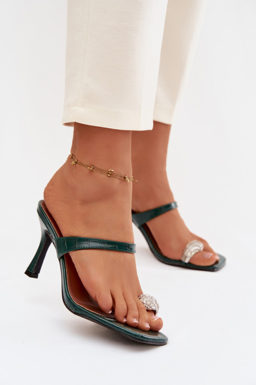 Pantoufles pour femmes avec des talons fins Avec des décorations Detalem ButelkoÀa Zieleń Lorissa