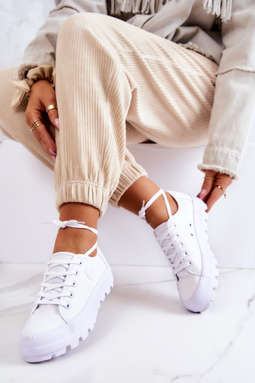 Chaussures de femme avec une plateforme BIG STAR JJ274488 couleur blanche 2