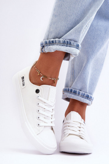 Il fauttière basse femme chaussures décontractées Big Star KK274008 couleur blanche