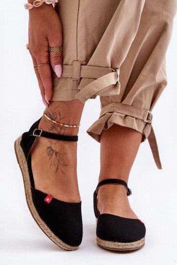 Féminin espadrilles avec une plateforme Big Star FF274526 couleur noire 2