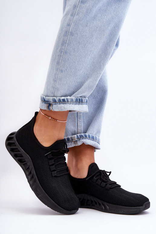 Féminin Un modèle convaincant  Chaussures modèle baskets couleur noire Venett