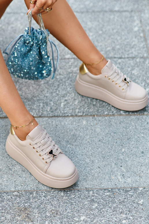 Féminin Peau Chaussures modèle baskets avec une plateforme beige Vinceza 66700