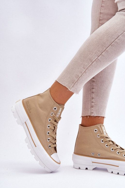Grand  chaussures décontractées avec une plateforme Big Star LL274160 beige