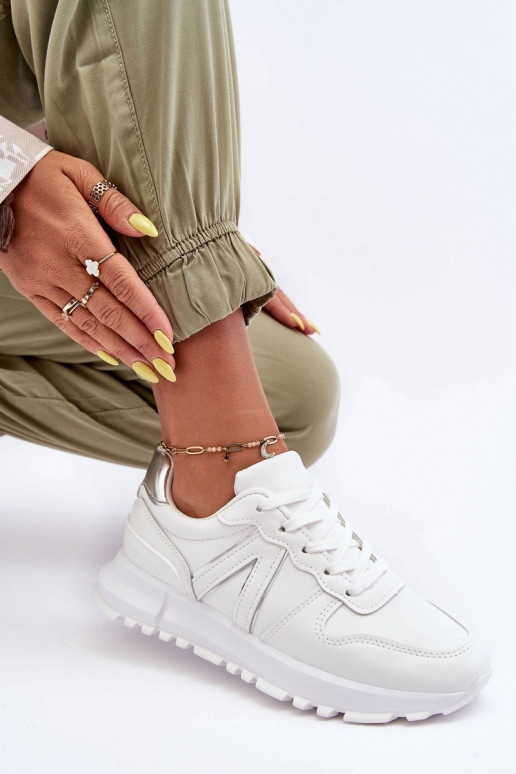 Peau Féminin baskets couleur blanche Kabama