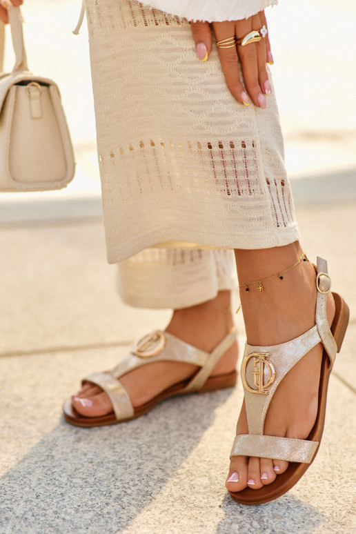 Sandales plates pour femmes avec des ornements S.Barski KV27-051 couleur dorée