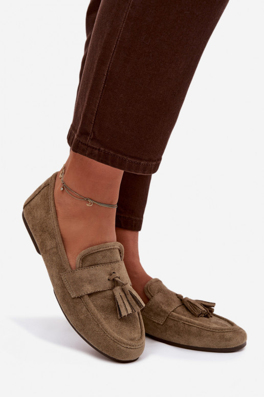 Mocassins féminins avec des franges couleur verte