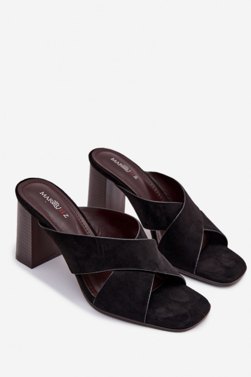 Pantoufles pour femmes avec des talons couleur noire Denessa