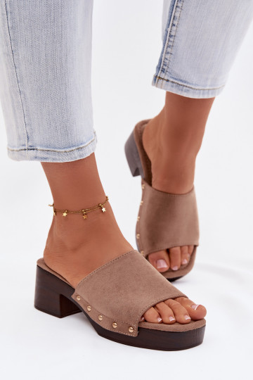 Chaussons mules pour femmes avec épingles dorées sable Davessa 2
