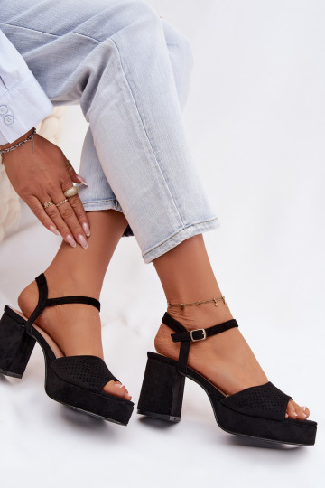 Sandales à talons hauts pour femmeen daim écologiqueu couleur noire Iserelle