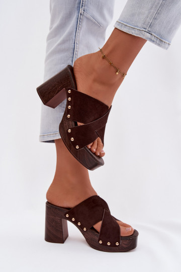 Mules pour femmes avec talons et épingles dorées couleur chocolat Nerelle 2