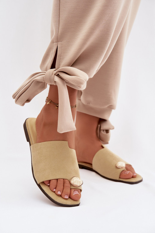 Chaussons Appartement pour femmes Avec des décorations Detalem en daim écologiqueoÀe couleur jaune Selavine