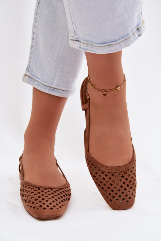 Ballerines ajouréesen daim écologiqueu marron Farivelle