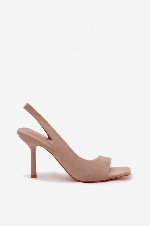 Sandales pour femmes avec des talons finsen daim écologiqueu beige Calvoria