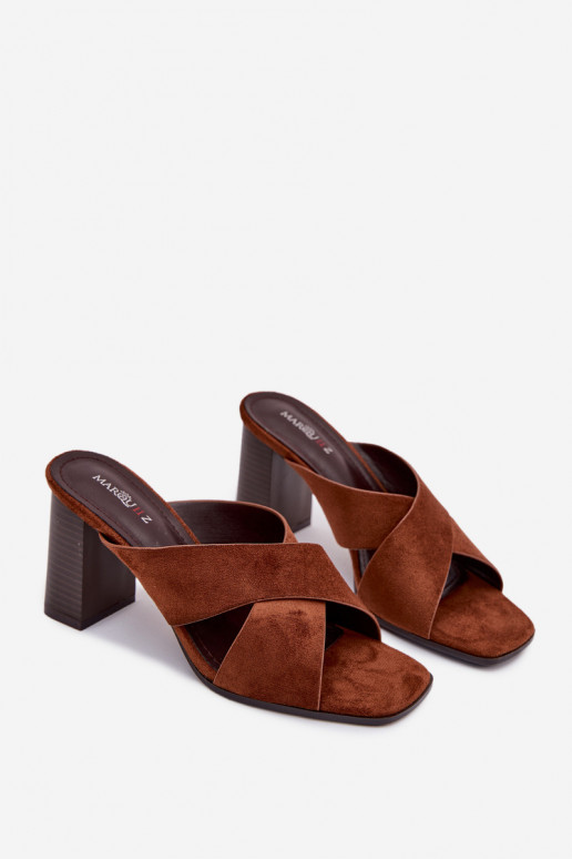 Pantoufles pour femmes avec des talons marron Denessa