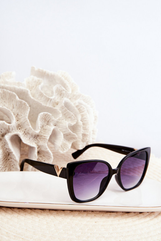 Féminin Des lunettes de soleil couleur noire