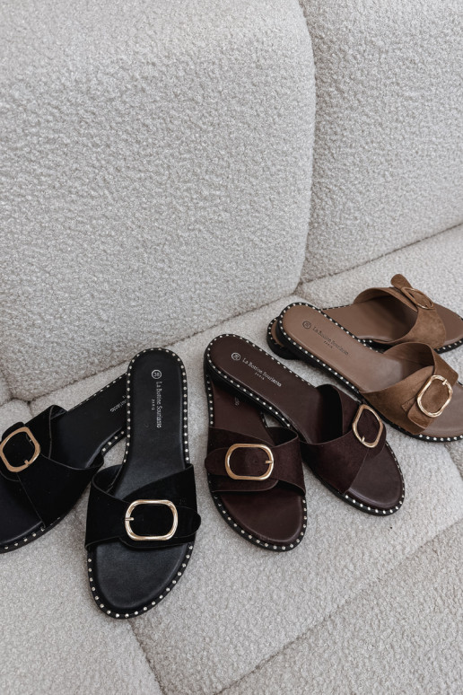 Chaussons avec talons larges et boucles dorées noires Selivelle