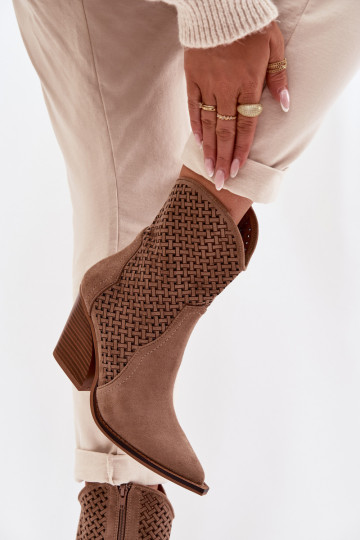 avec des éléments ajourés Bottes pour femmes beige Rivorina