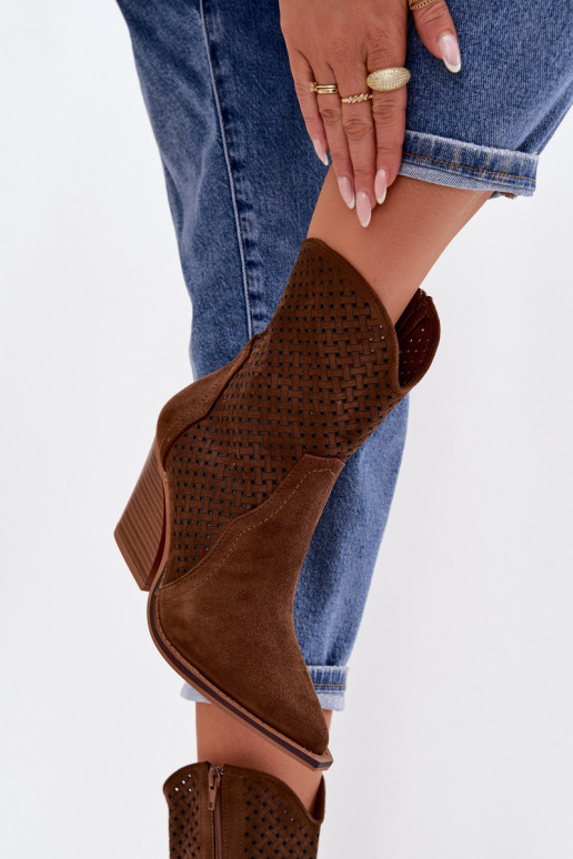 avec des éléments ajourés Bottes pour femmes marron Rivorina