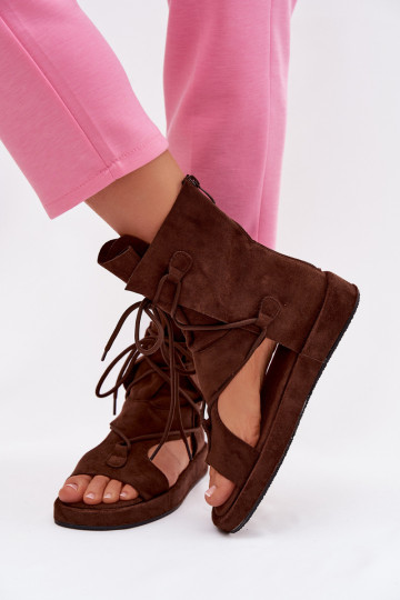 Sandales en daim artificiel pour femmes avec une tige et des lacets couleur chocolat Ferlisse 2