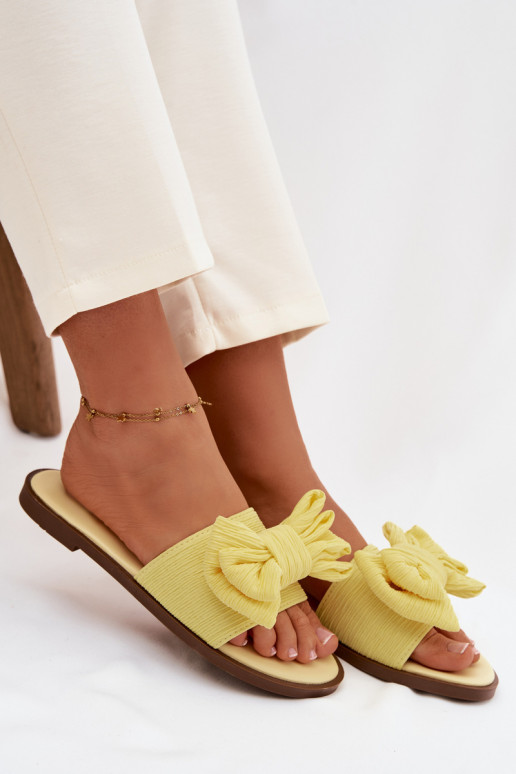 Chaussons pour femmes avec larges talons et nœuds couleur jaune Amivelle