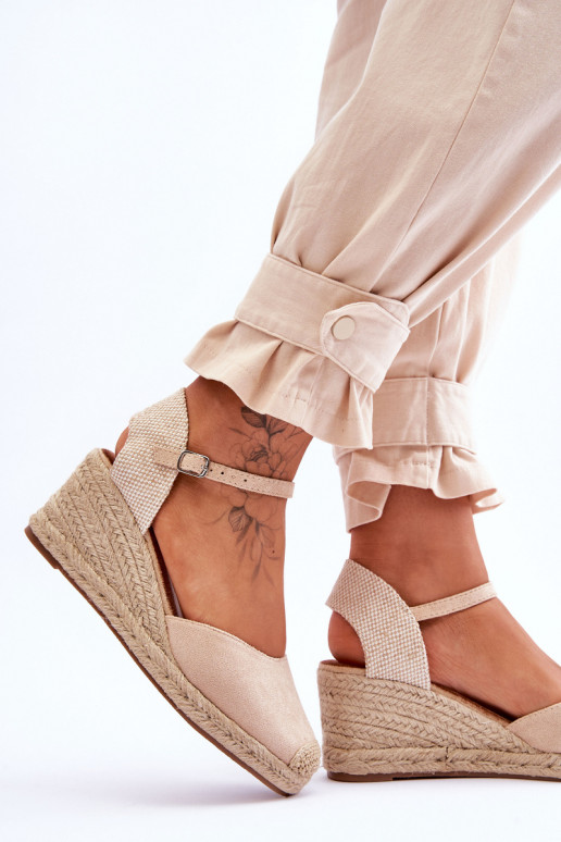 en daim des sandales espadrilles Sur un coin beige Cammer