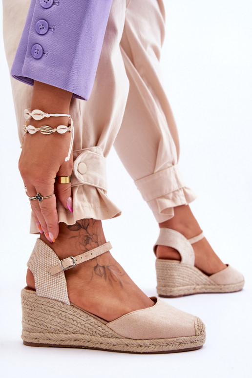 en daim des sandales espadrilles Sur un coin beige Cammer