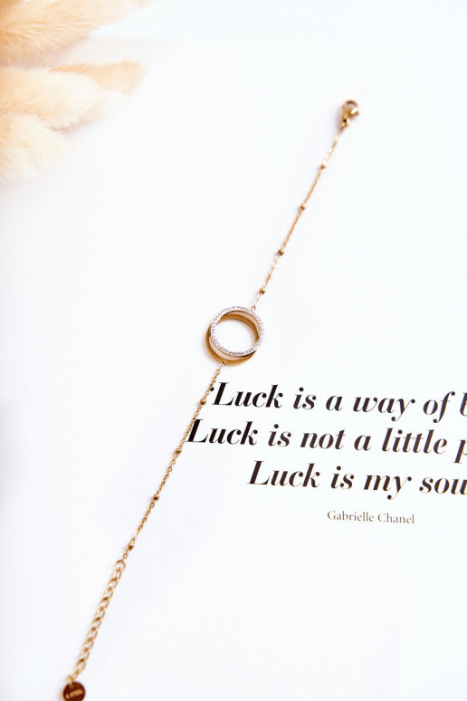 Féminin Élégant Un bracelet avec de beaux détails Et des zircons couleur dorée