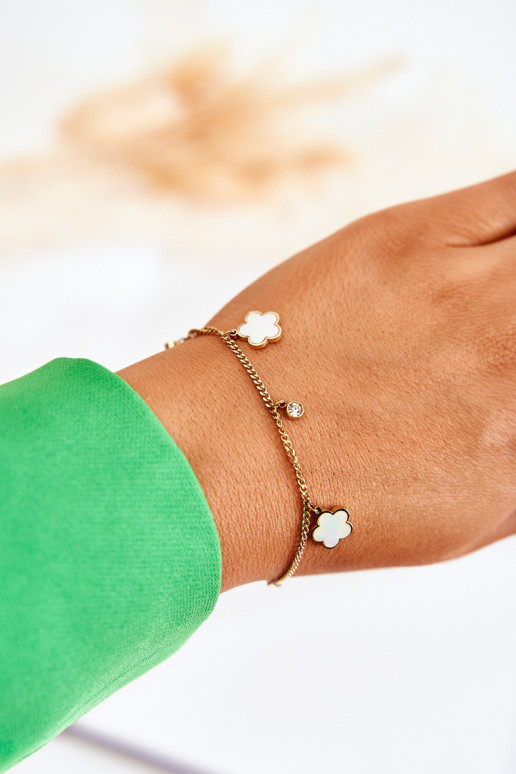 Un bracelet avec une chaîne avec des fleurs or-Blanc
