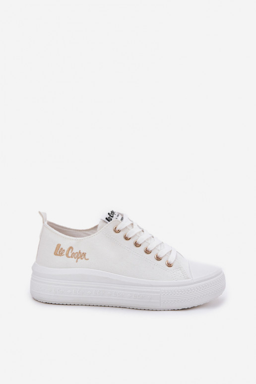 Chaussures de loisirs avec une plateforme Lee Cooper LCDANS-24-44-2462L couleur blanche